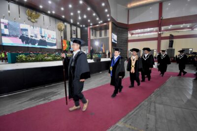 Proses Pembukaan Wisuda