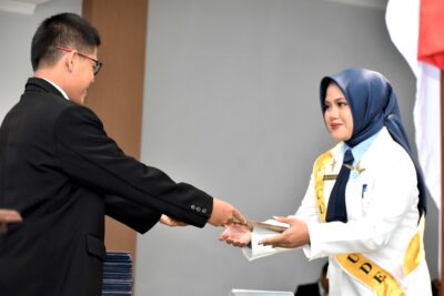 56 Apoteker Angkatan XV FIKes UNSOED Dilantik dan Diambil Sumpah