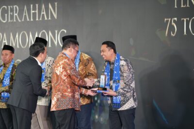 WR 3 raih penghargaan sebagai 75 Tokoh Pamomong Jateng