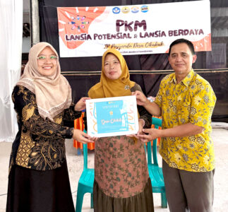 Unsoed Hadirkan Teknologi GSR-Pro, Dukung Kader Posyandu dan Lansia Sehat di Desa Cikakak