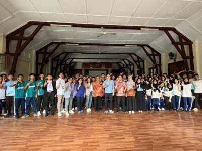 Galeri Investasi FEB Unsoed Dorong Literasi Keuangan Pelajar Lewat Program “Goes to School”