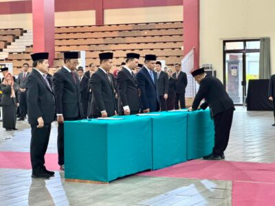 Rektor Unsoed Lantik Wakil Dekan dan Pejabat Fungsional, Tegaskan Komitmen Mewujudkan Kampus Berdampak