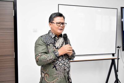 Direktur International Relations Office (IRO) 