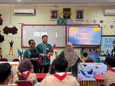 Mahasiswa Internasional Unsoed Perkuat Literasi ASEAN di Sekolah melalui Kolaborasi Pengabdian Masyarakat Bersama UI dan Kemenlu RI